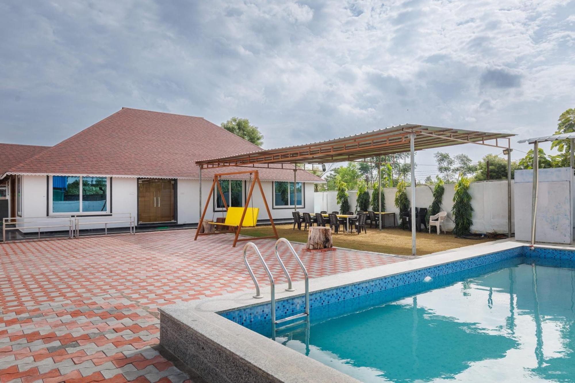 Aqua Lagoon Villa By Secret Turtle Pvt Pool Private Lawn Secunderabad Exterior photo