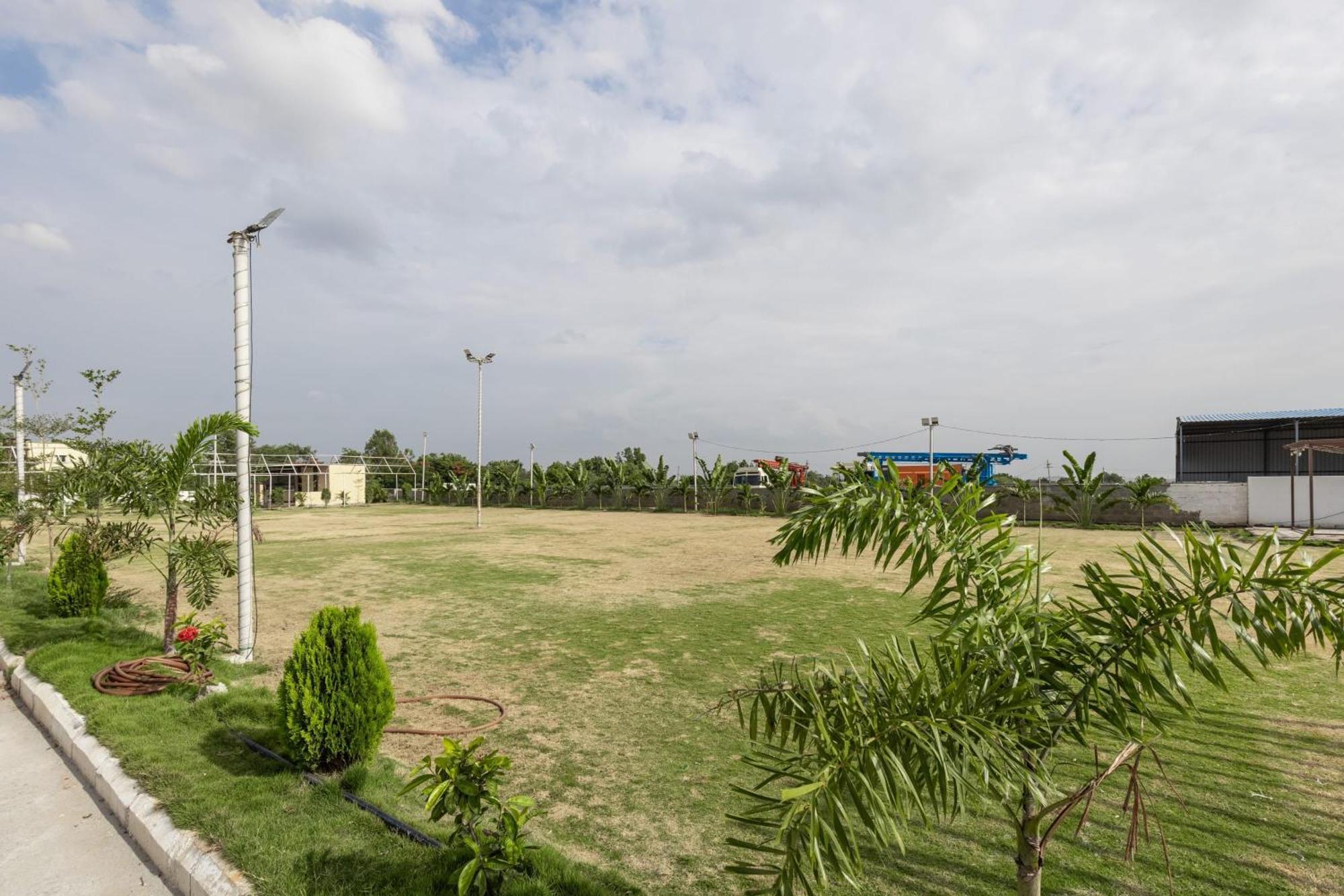 Aqua Lagoon Villa By Secret Turtle Pvt Pool Private Lawn Secunderabad Exterior photo